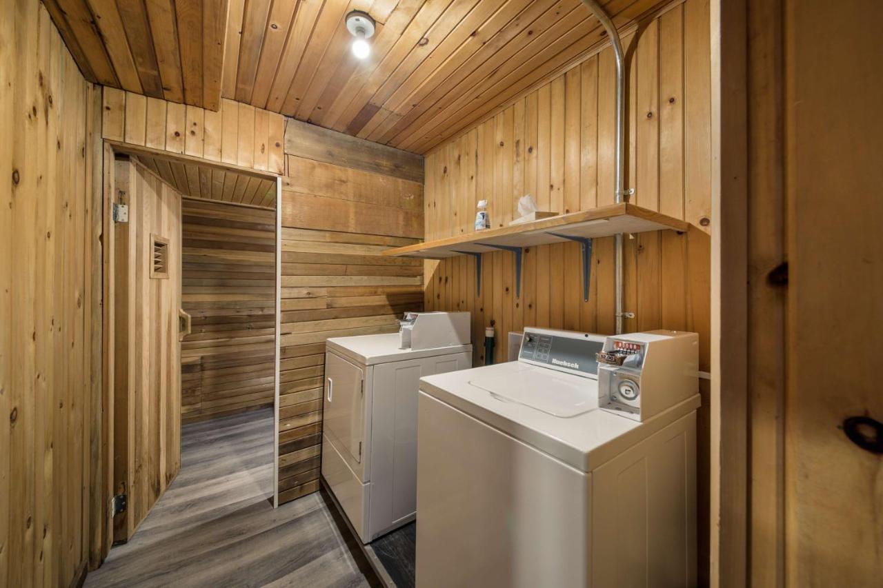 Stoke Hotel Surestay Collection By Best Western Revelstoke Εξωτερικό φωτογραφία