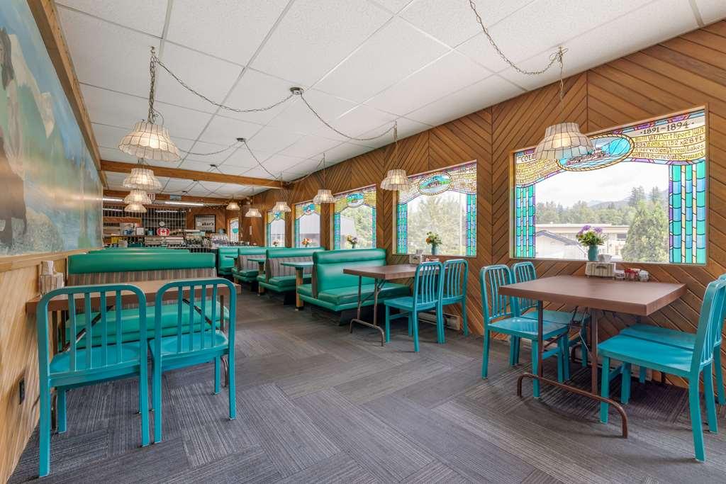 Stoke Hotel Surestay Collection By Best Western Revelstoke Εστιατόριο φωτογραφία