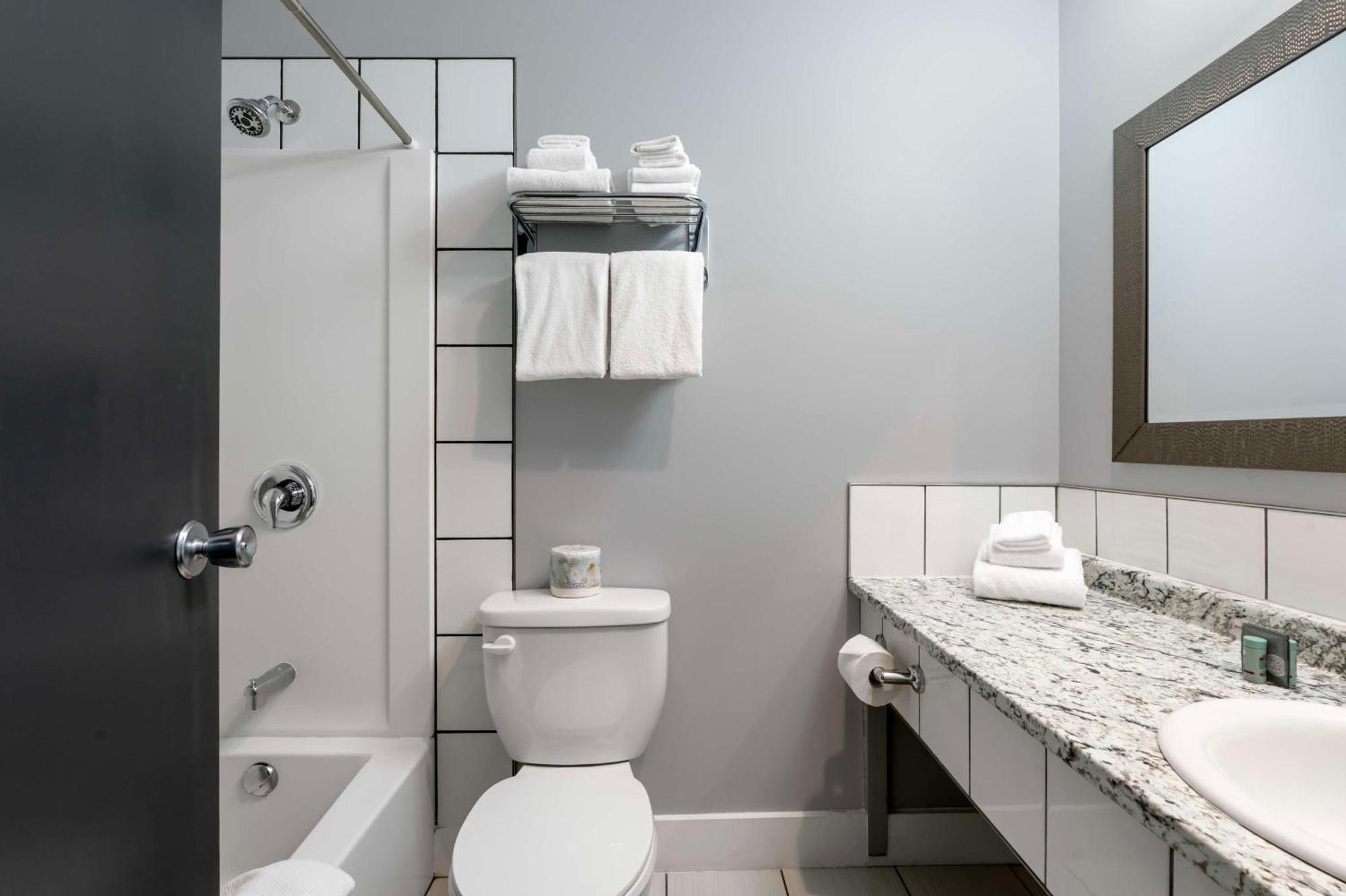 Stoke Hotel Surestay Collection By Best Western Revelstoke Εξωτερικό φωτογραφία