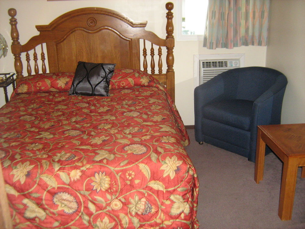 Stoke Hotel Surestay Collection By Best Western Revelstoke Εξωτερικό φωτογραφία